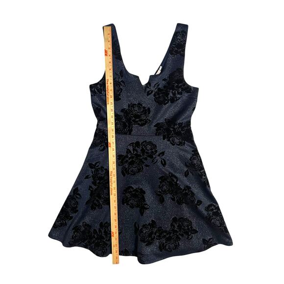 Miami Black Floral Mini Dress - Picture 10 of 12